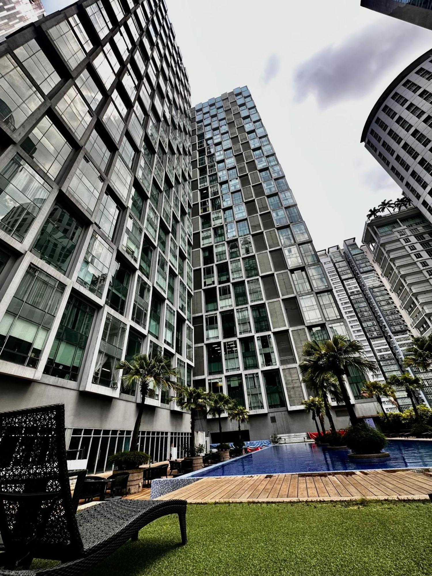 Soho Suites Klcc By Sky Multilink กัวลาลัมเปอร์ ภายนอก รูปภาพ